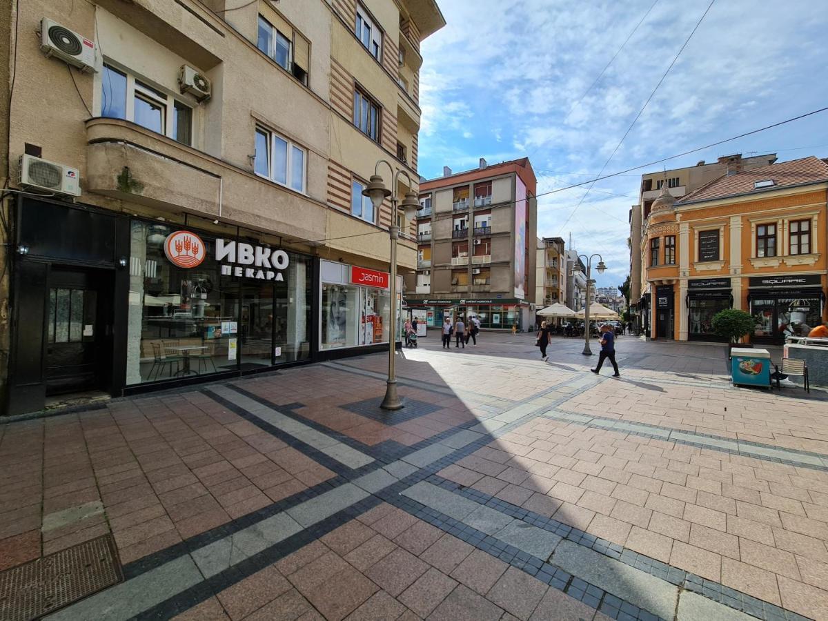 Apartamento Vicente Pedestrian Street Apartman Ni Exterior foto